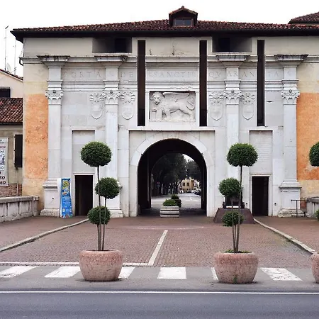 Bed & Breakfast Canova-2